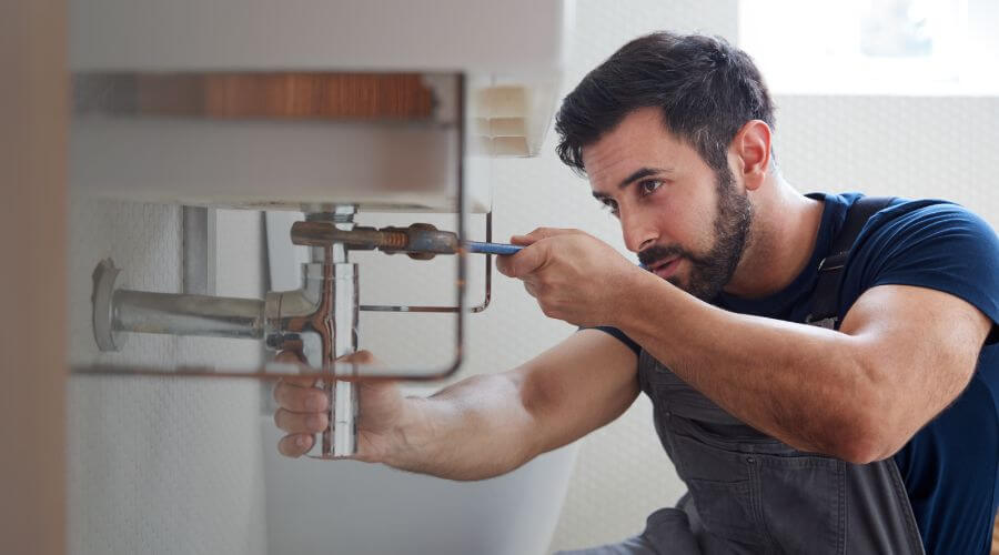 Water heater leaking fix in Tyaskin, MD